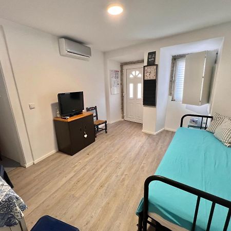 Apartamento 1 Quarto, Com Patio, Em Frente Praia Paço de Arcos Extérieur photo