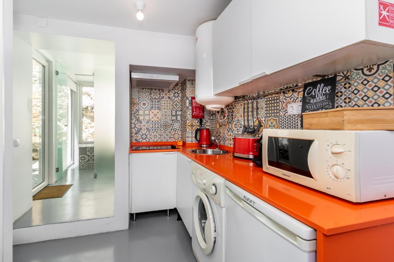 Apartamento 1 Quarto, Com Patio, Em Frente Praia Paço de Arcos Extérieur photo