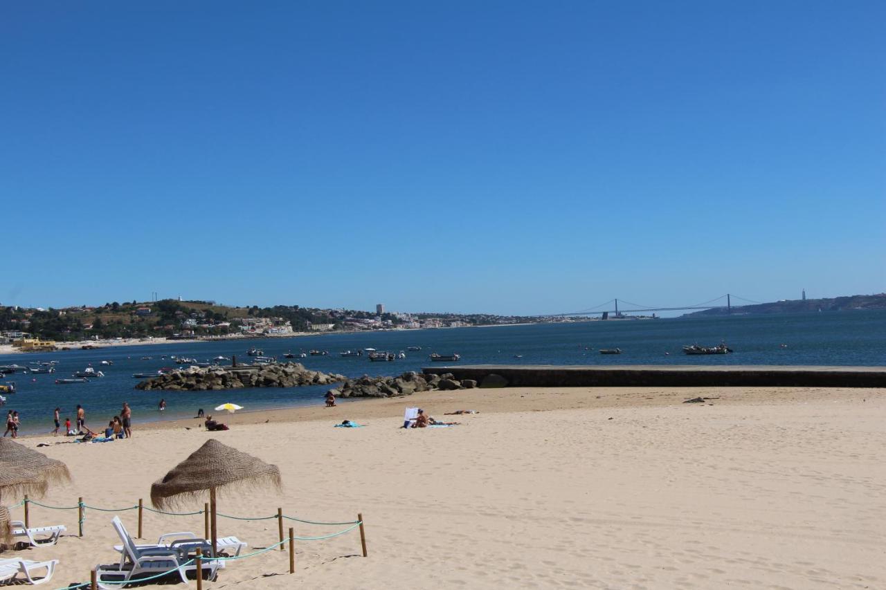 Apartamento 1 Quarto, Com Patio, Em Frente Praia Paço de Arcos Extérieur photo