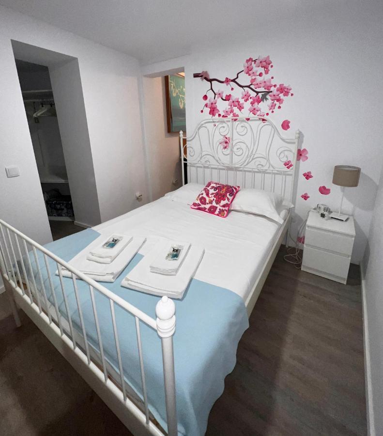 Apartamento 1 Quarto, Com Patio, Em Frente Praia Paço de Arcos Extérieur photo
