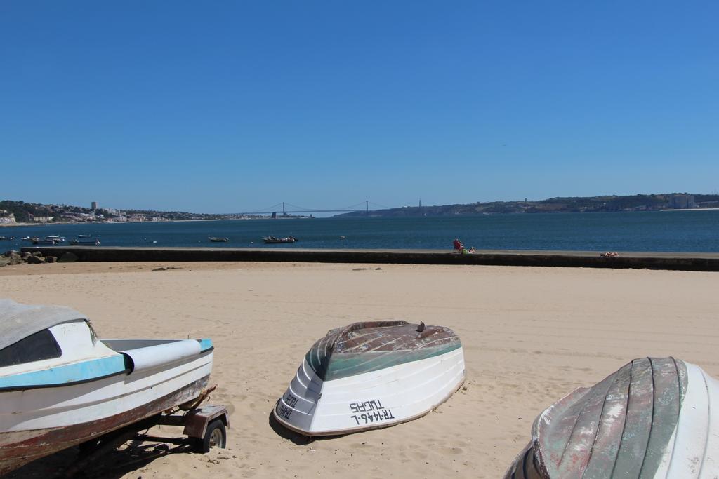 Apartamento 1 Quarto, Com Patio, Em Frente Praia Paço de Arcos Extérieur photo